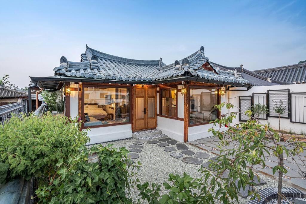 Hanokstay Haru Jeonju Exterior photo